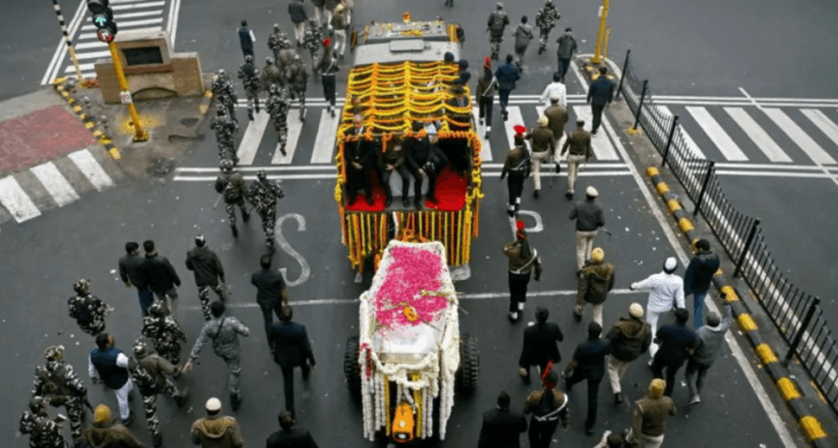 भारत ने पूर्व प्रधानमंत्री मनमोहन सिंह के निधन पर पूरे राजकीय सम्मान के साथ शोक व्यक्त किया