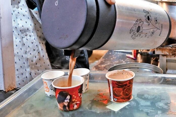 Tea-Coffee in Paper Cup