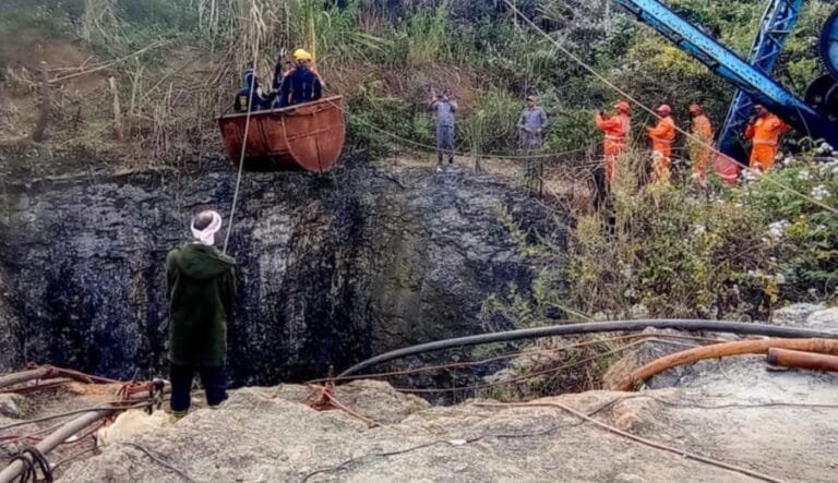 Assam Coal Mine Rescue Operation: असम की कोयला खदान से शव बरामद, अन्य की तलाश जारी