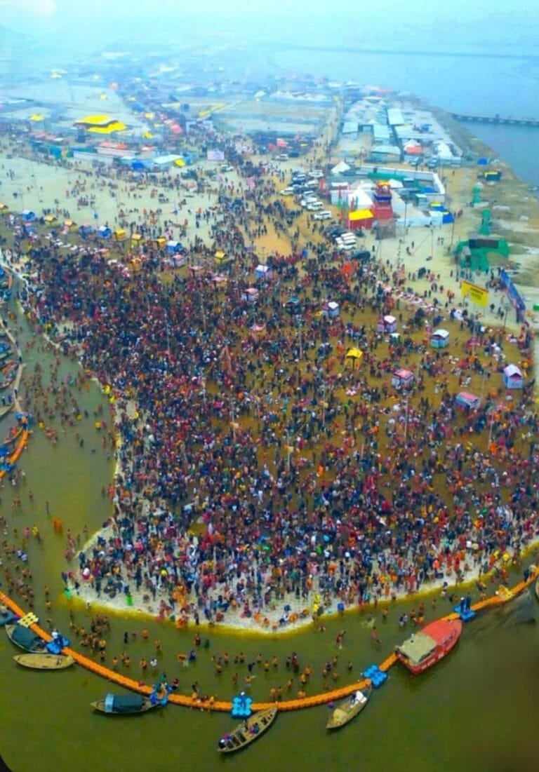 महाकुंभ: संगम में 10 करोड़ श्रद्धालुओं ने लिया पवित्र स्नान