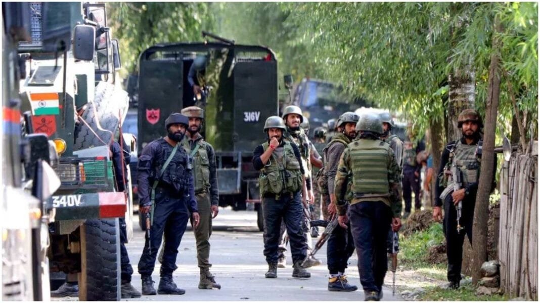 Indian सेना ने LoC पर घुसपैठ नाकाम की, 7 आतंकवादी ढेर, Pak सेना के 3 जवान शामिल Indian सेना ने LoC पर घुसपैठ नाकाम की, 7 आतंकवादी ढेर, Pak सेना के 3 जवान शामिल