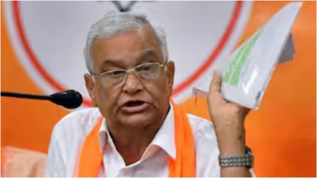 Rajasthan में राजनीतिक भूचाल_ Kirodi Lal Meena ने सरकार पर फोन टैपिंग के लगाए गंभीर आरोप Rajasthan में राजनीतिक भूचाल: Kirodi Lal Meena ने सरकार पर फोन टैपिंग के लगाए गंभीर आरोप