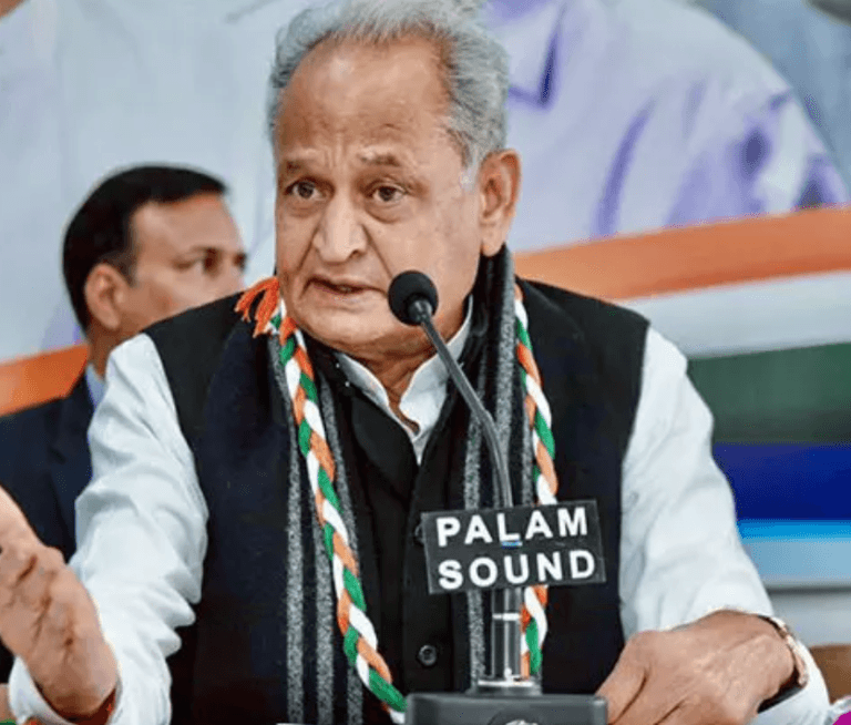 दिल्ली में वो  होगा, जो अकेले लड़कर भविष्य को तैयार करेगा: Ashok Gehlot