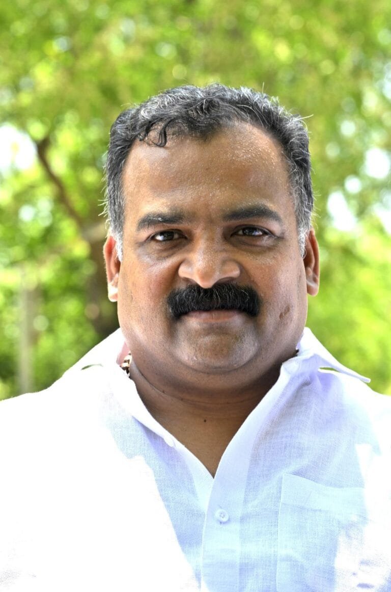 कांग्रेस सांसद Manickam Tagore ने विनिर्माण क्षेत्र में संकट और चीन के साथ बढ़ते व्यापार घाटे पर चर्चा करने लोकसभा में स्थगन प्रस्ताव दायर किया 