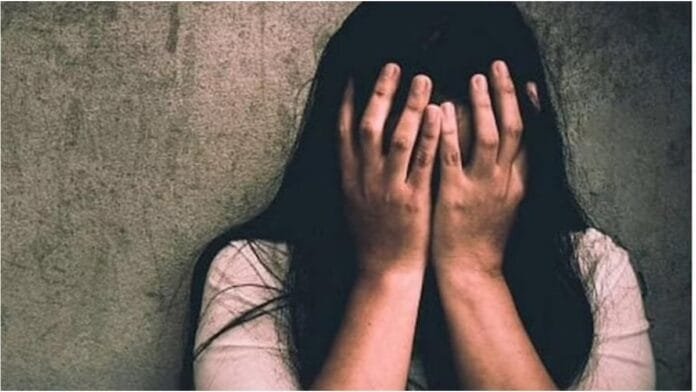 Delhi के होटल में British महिला से दुष्कर्म, मदद मांगने गई तो लिफ्ट में भी हुई दरिंदगी! दो आरोपी गिर Delhi के होटल में British महिला से दुष्कर्म, मदद मांगने गई तो लिफ्ट में भी हुई दरिंदगी! दो आरोपी गिरफ्तार