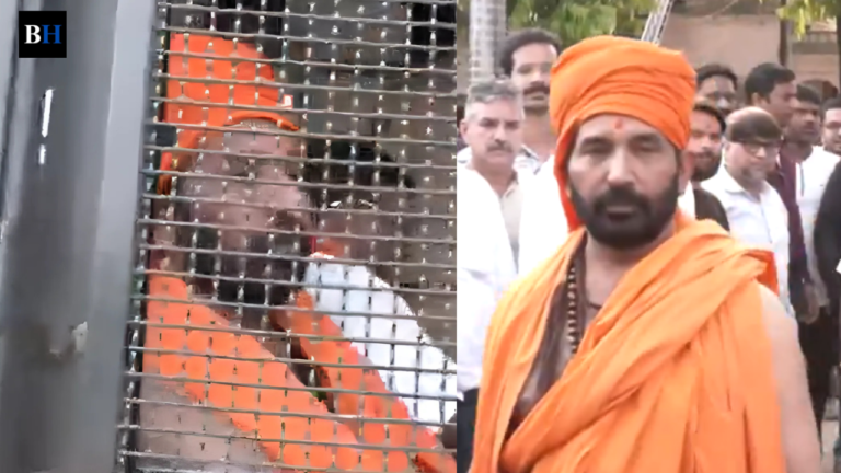 Aurangzeb Tomb News: बजरंग दल और विश्व हिन्दू परिषद के कार्यकर्ताओं ने कर दिया सरेंडर