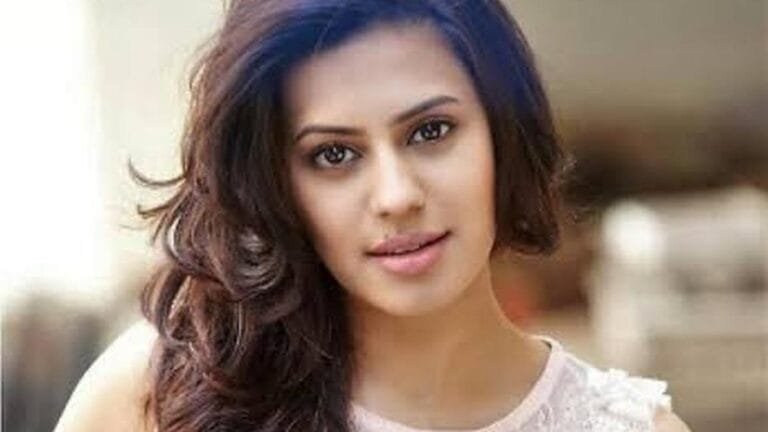 साल में 30 ट्रिप, प्रति राउंड 13 लाख रुपये की कमाई, एक्ट्रेस रन्या राव ने ऐसे बुना गोल्ड स्मगलिंग का जाल