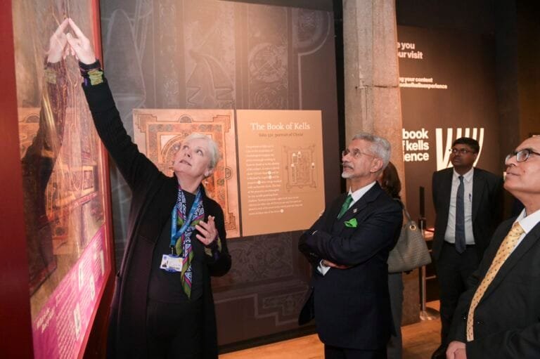 संस्कृति और विरासत की खोज में विदेश मंत्री Jaishankar पहुचे Dublin;संग्रहालयों और विश्वविद्यालयों का किया दौरा