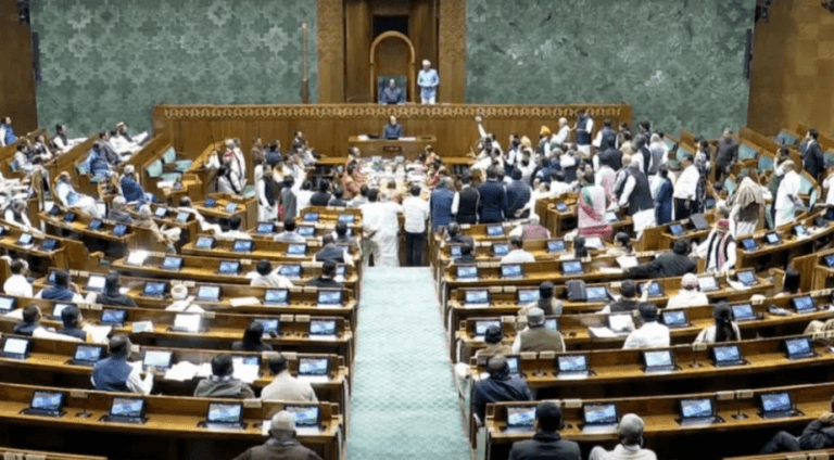 बजट सत्र के दूसरे सेशन की हंगामेदार शुरूआत, NEP, परिसीमन, मणिपुर समेत कई मुद्दों पर केंद्र को घेरा