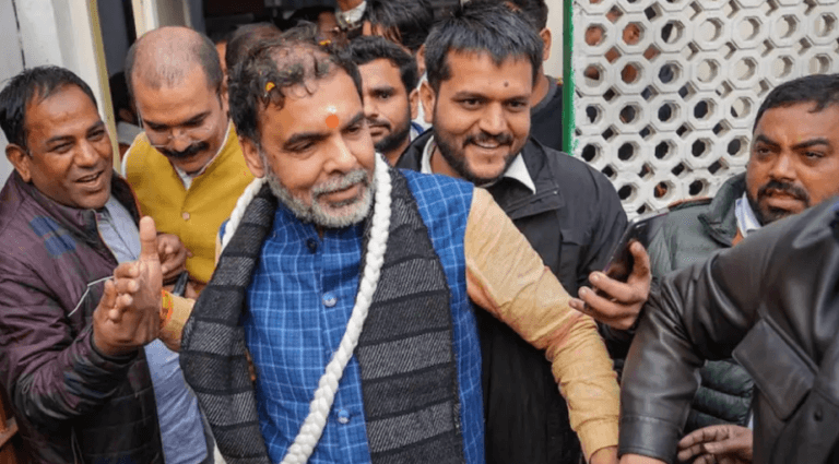 खेल मंत्रालय ने WFI से हटाया बैन, महासंघ का दर्जा NSF के रूप में किया बहाल