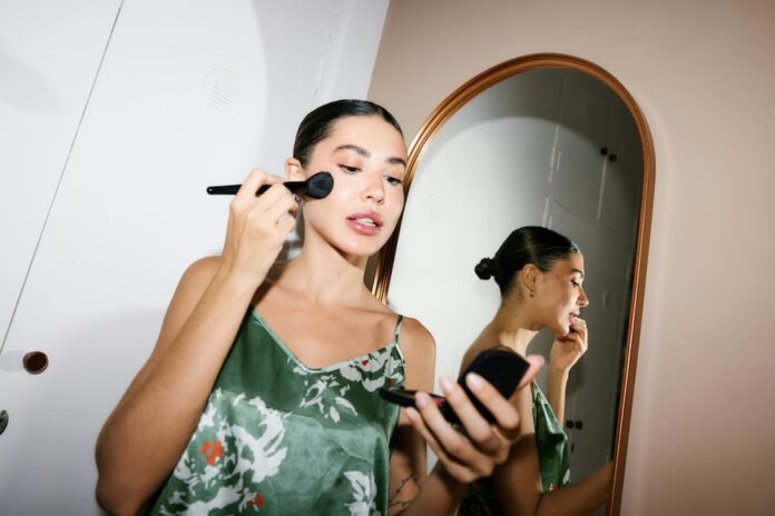 The-science-behind-makeup-and-how-it-can-help-women-increase-their-confidence-1