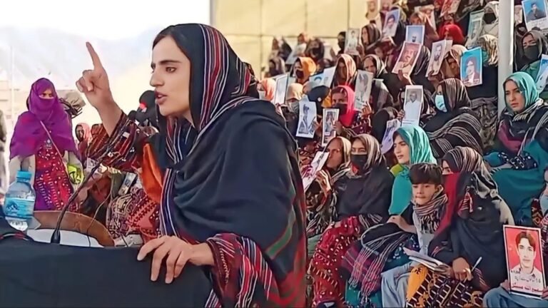 Pakistan: मानवाधिकार नेता Mahrang Baloch पर ही आरोप के साथ केस दर्ज