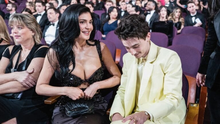ऑस्कर में Timothee Chalamet और Kylie Jenner का रोमांटिक अंदाज़