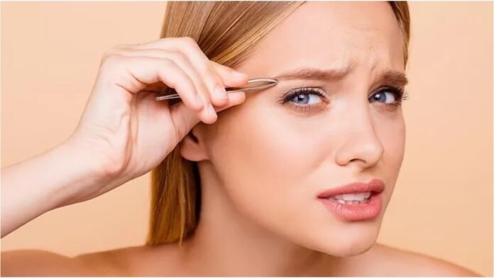 पतली Eyebrow से हैं परेशान? अपनाएं ये आसान तरीके और पाएं घनी व परफेक्ट Eyebrow