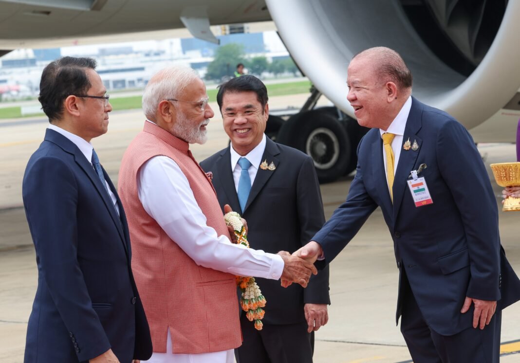 प्रधानमंत्री मोदी का बैंकॉक में जोरदार स्वागत, BIMSTEC शिखर सम्मेलन में लेंगे भाग