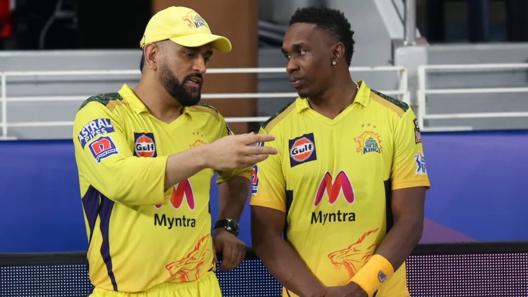 Dhoni की वापसी से मचा धमाल, Dwayne Bravo को मस्ती में कहा ‘धोखेबाज’ Dhoni की वापसी से मचा धमाल, Dwayne Bravo को मस्ती में कहा ‘धोखेबाज’