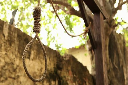 भाजपा विधायक के बगीचे में फंदे से लटका मिला युवक का शव, मचा हड़कंप