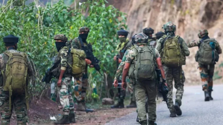 पहलगाम आतंकी हमले के बाद यूपी में हाई अलर्ट, DGP Prashant Kumar ने दिए सख्त निर्देश