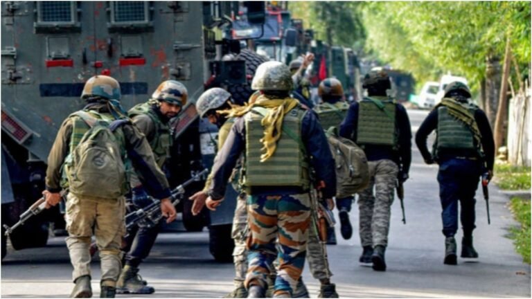 गद्दारी का नया चेहरा! Pahalgam आतंकी हमले में 15 Kashmiri संदिग्ध, Pakistani आतंकियों को मदद देने का आरोप