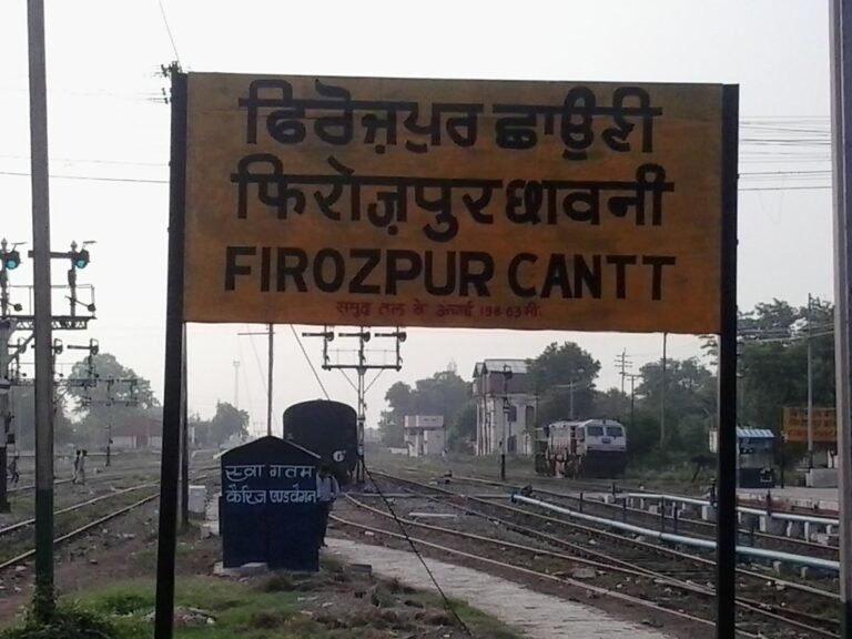 VIDEO: भारत-पाकिस्तान तनाव के बीच फिरोजपुर छावनी में ब्लैकआउट अभ्यास, सुरक्षा व्यवस्था चाक-चौबंद