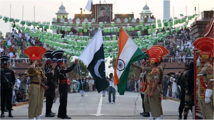 LOC पर फिर गोलीबारी, India-Pak तनाव भड़का! UN में भिड़ंत, सेना अलर्ट पर LOC पर फिर गोलीबारी, India-Pak तनाव भड़का! UN में भिड़ंत, सेना अलर्ट पर