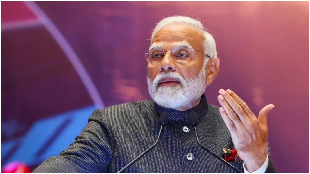 Modi का 'Making In Dahod' धमाका: ₹20,000 करोड़ की Rail Factory से निकला देश का पहला 9000 HP Engine