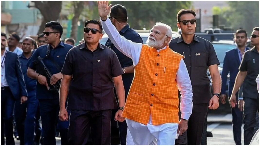 Modi का गर्जन: 