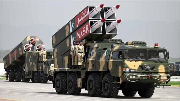 Pakistan ने छिपाए Nuclear Weapons के खतरनाक अड्डे, सैटेलाइट से हुआ खुलासा, India के लिए बढ़ा खतरा