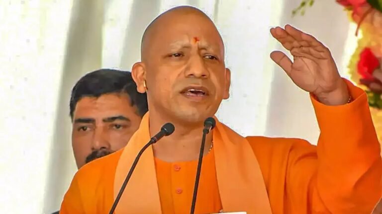 Yogi Adityanath ने Gorakhpur में शुरू किए दो ऐतिहासिक जन कल्याण प्रोजेक्ट, स्मार्ट सिटी की ओर अहम कदम