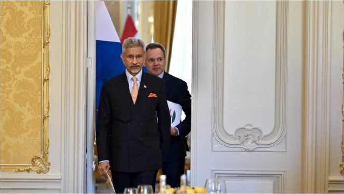 अगर Pakistan ने फिर किया हमला, तो अंजाम भुगतेग!" Jaishankar का बड़ा बयान, कहा- 'सेना और सरकार दोनों आतंक में शामिल'