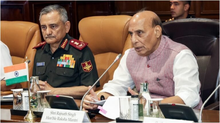 ड्रोन वार पर बड़ा वार: रक्षा मंत्री ने बुलाई आपात बैठक, India ने Pakistan को दिया करारा जवाब