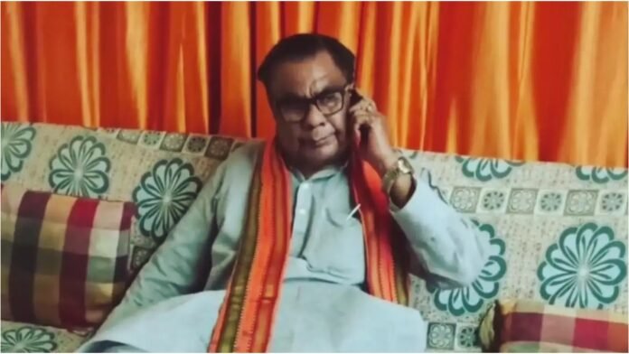 बड़ी शर्मनाक घटना: BJP ने Baliya के Deputy Chairman Babban Singh को अश्लील वीडियो वायरल होने पर पार्टी से निकाला