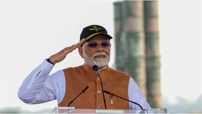 भारत माता की जय से कांपे दुश्मन के कलेजे, Operation Sindoor पर गरजे PM Modi भारत माता की जय से कांपे दुश्मन के कलेजे, Operation Sindoor पर गरजे PM Modi