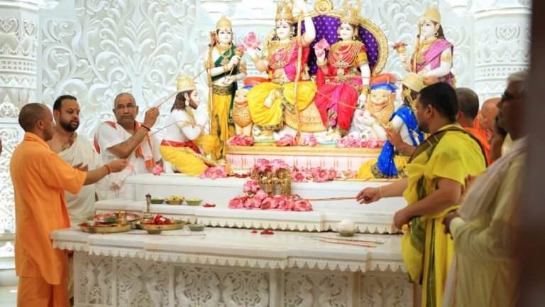 Ayodhya Ram Mandir में भव्य रामदरबार की पहली झलक, राजा राम की प्राण प्रतिष्ठा
