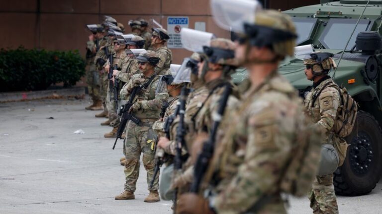 Los Angeles में प्रदर्शन की आग पर भिड़ा Trump और Governor Newsom, राष्ट्रीय गार्ड भेजने पर तकरार