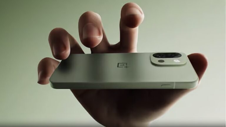 OnePlus 13s धमाकेदार एंट्री! जबरदस्त कैमरा, तगड़ी बैटरी और कीमत सुन उड़ जाएंगे होश