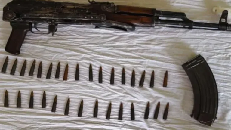 Rajasthan: धौलपुर में एंटी गैंगस्टर टास्क फोर्स की बड़ी कार्रवाई: AK-47 के साथ जीतू चंबल और तेजपाल ठाकुर गिरफ्तार