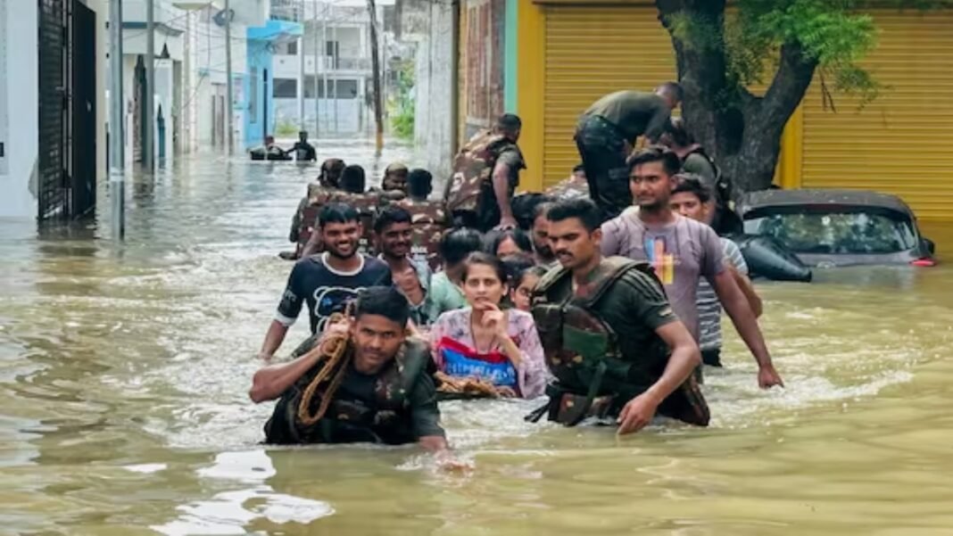 बाढ़ का कहर! Northeast में तबाही मचाने पर आमादा कुदरत, अब तक 36 की मौत, लाखों बेहाल