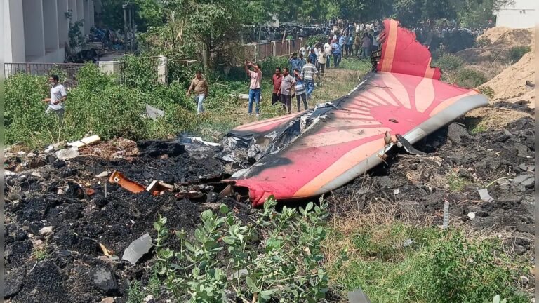 भयानक हादसा: Ahmedabad Air India क्रैश में मौतों का आंकड़ा पहुंचा 274, मेडिकल कॉलेज बना श्मशान