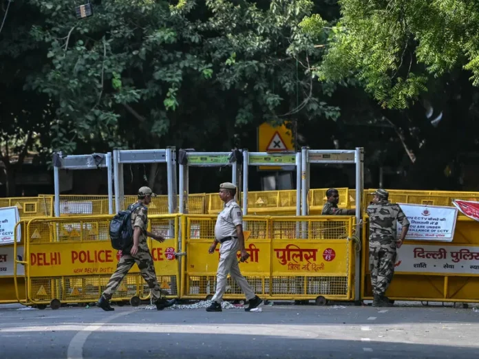 09int-India-Protests-Delhi-blhz-googleFourByThree.jpg