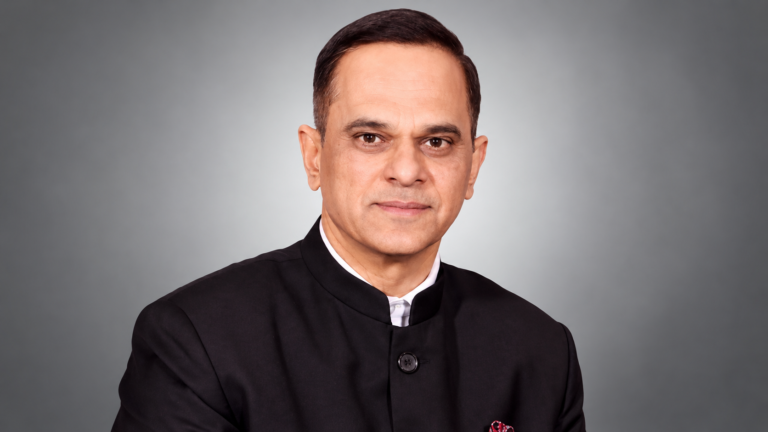 कोटा में मुख्य सचिव वी. श्रीनिवास का दौरा, सर्किट हाउस में संगठनों ने सौंपे ज्ञापन